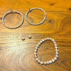 Cultured Hawaiian Pink pearl earring and bracelet collection